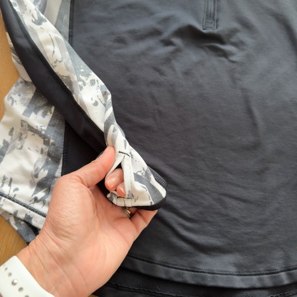 Under Armour Cold Gear Base Layer Top Half-Zip Black with Camo Sleeves Size M - Picture 3 of 9